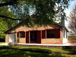 Cozy bungalow with large enclosed garden in the Western Ardennes